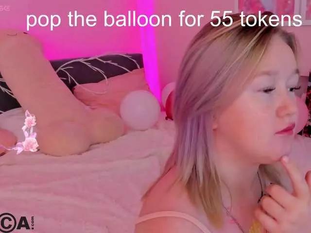 Offline Sara-Moor on BongaCams