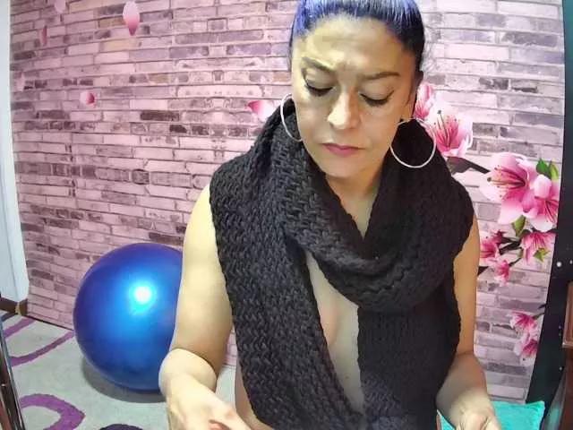 Offline SCARLETT-HOT on BongaCams