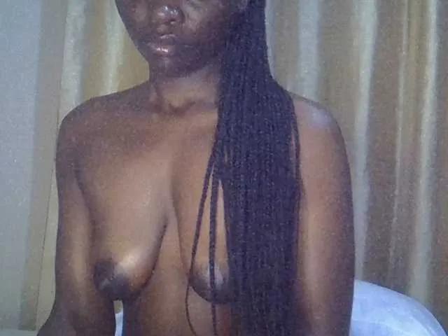 Sexybooty15 on BongaCams