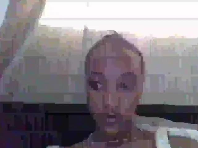 Sexypetiteher — Freechat on BongaCams