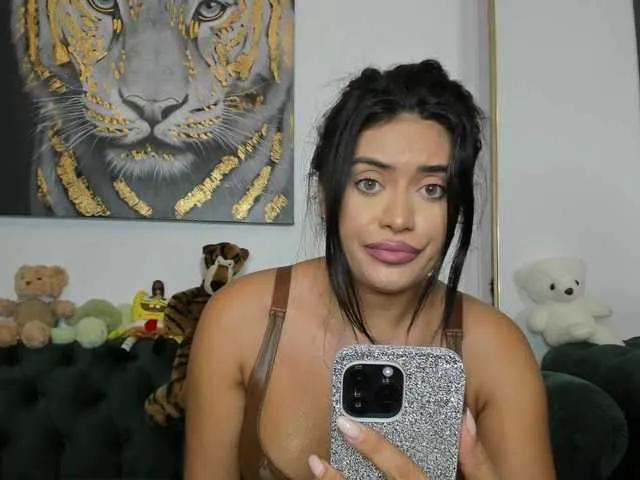 Freechat SweetPrya on BongaCams