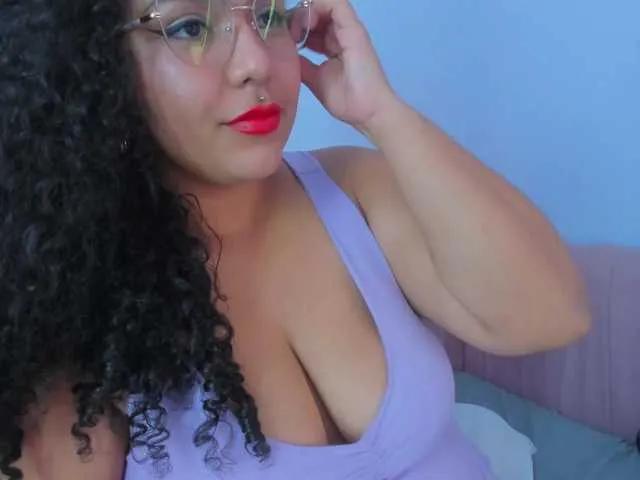 Freechat tiffanymiller1 on BongaCams