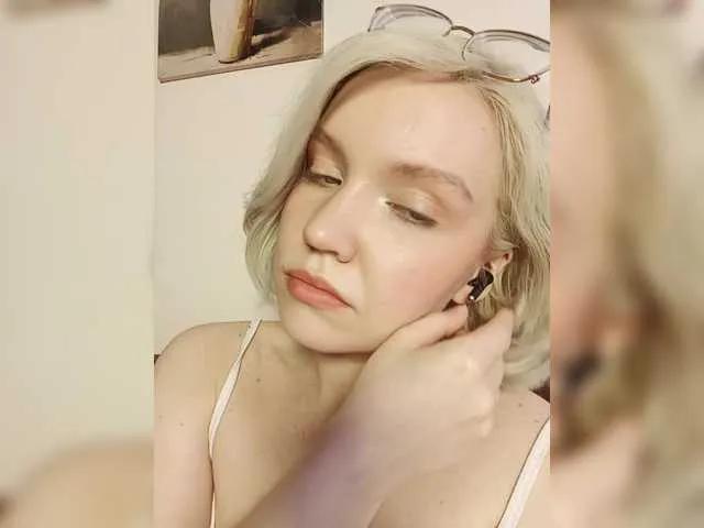 Offline Tikoffka on BongaCams