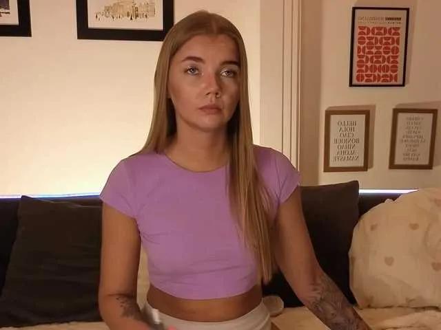 BongaCams Trusty-dottie is Freechat Trusty-dottie — I like to be desired, I love care and attention.