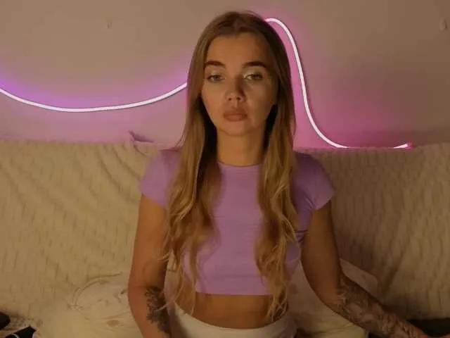 Offline Trusty-dottie on BongaCams