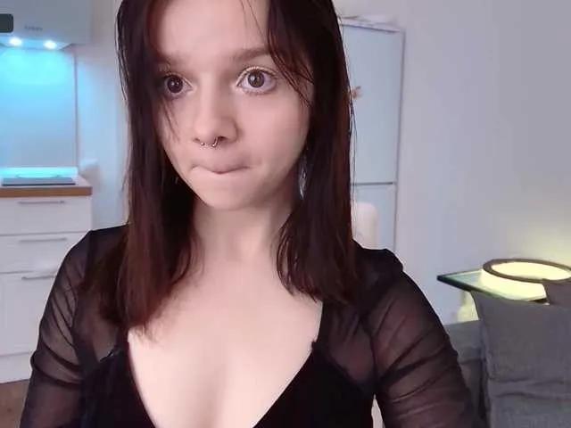 Freechat tyan-babe on BongaCams
