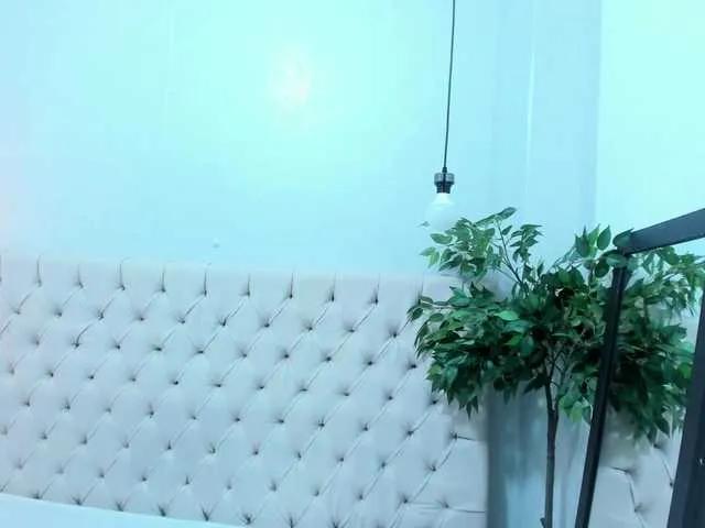 Offline Victoria-Coleman on BongaCams