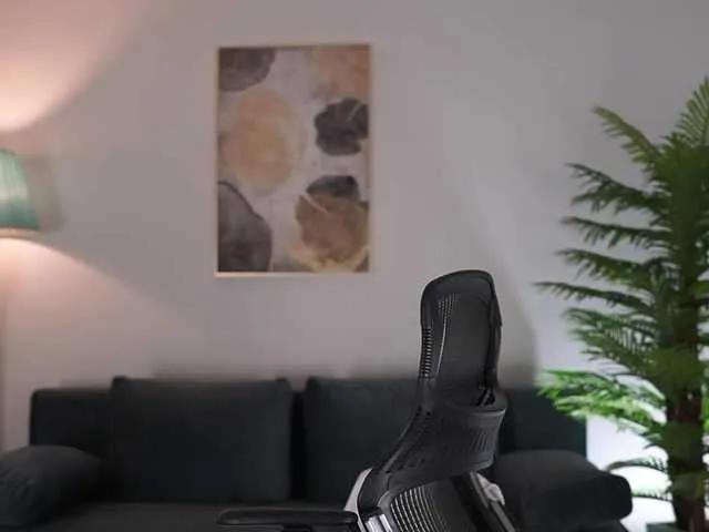 BongaCams Yvonna is Freechat Yvonna — Special guys with sex things that know how to treat a girl