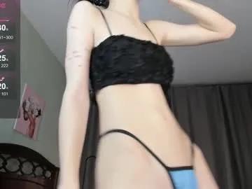 Away _darknessqueen_ on Chaturbate