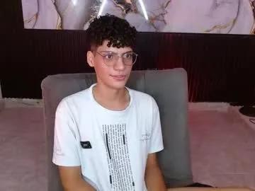 andreh_hot — Goald: Full naked + cum in my mounth, #18 #skinny #bigcock #gay #teen [1000 tokens remaining]