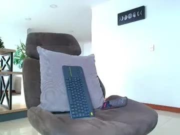 Freechat andrew_west_ on Chaturbate