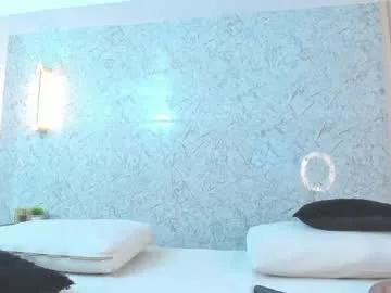 Freechat antonella_west on Chaturbate