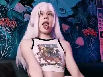 Freechat babe_moister on Chaturbate