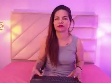 Freechat biancaluxx1 on Chaturbate