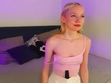 Freechat blondagent on Chaturbate