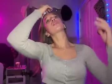 Freechat brielledaviss on Chaturbate