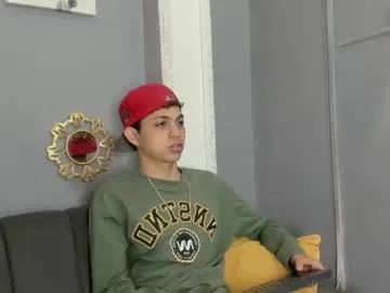 Freechat cameron_lux4 on Chaturbate