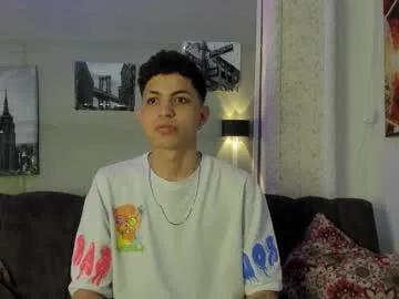 Freechat cameron_lux4 on Chaturbate