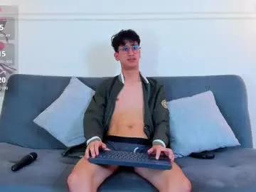 Freechat camilo_stark on Chaturbate