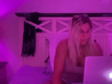 Freechat christinabruce on Chaturbate