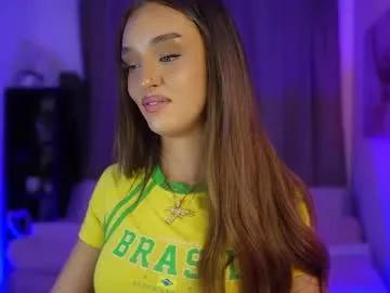 Freechat clara_smile on Chaturbate