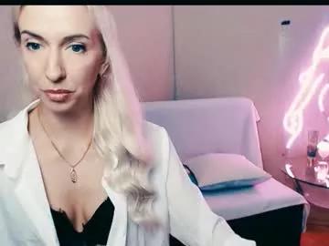 Freechat cute_smile_shy on Chaturbate