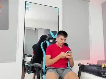 Freechat daddyrich4u on Chaturbate