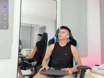 Freechat daddyrich4u on Chaturbate