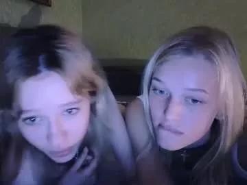 Away darlingdarinka on Chaturbate