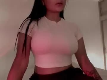 Freechat emilia_ghendle on Chaturbate