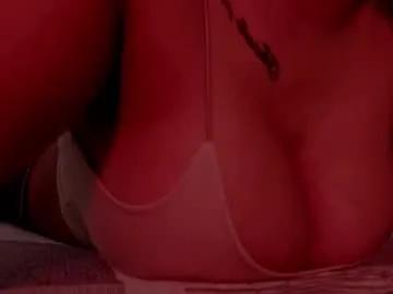 Freechat emilia_ghendle on Chaturbate