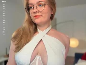 Freechat emilyforelsket on Chaturbate