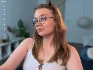 Freechat emilyforelsket on Chaturbate