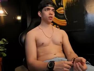 eryonbradley — OIL ON MY BODY+SEXY DANCE #hairy #party #bigcock  #lovense #young [149 tokens remaining]