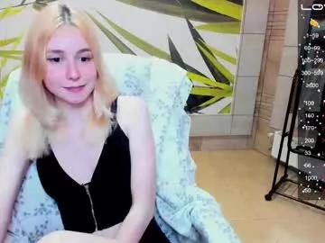 Freechat fleximona on Chaturbate