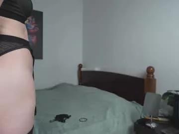 Freechat foxeslovefoxes on Chaturbate