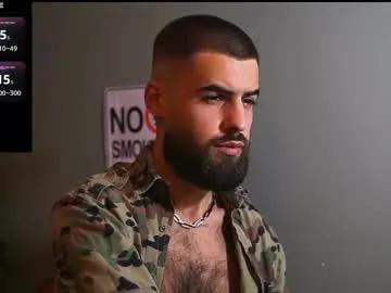 Freechat hairyrobxxx on Chaturbate