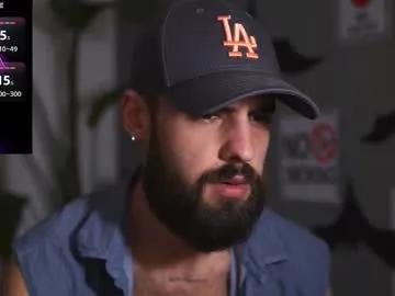 Freechat hairyrobxxx on Chaturbate