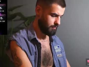 Freechat hairyrobxxx on Chaturbate
