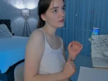 Freechat honey_chantal on Chaturbate