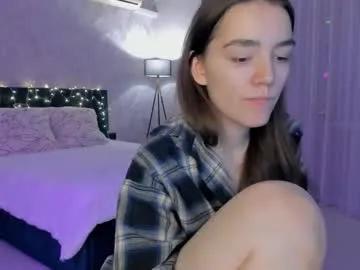 Freechat honey_chantal on Chaturbate