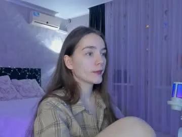 Freechat honey_chantal on Chaturbate