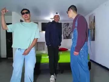 Freechat icevermilk on Chaturbate