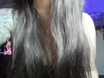 Freechat indierose on Chaturbate