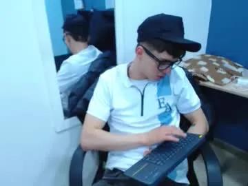 Freechat jheampiero on Chaturbate