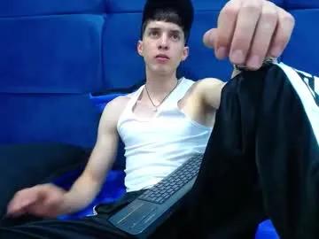 Freechat jheampiero on Chaturbate