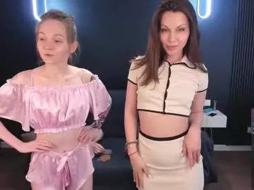 Freechat julie_n_jastin on Chaturbate