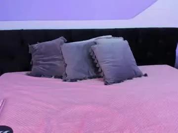 Freechat julieta_cortes__ on Chaturbate