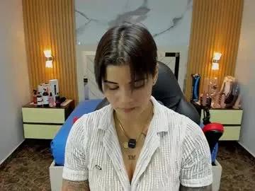 Freechat karolandluna on Chaturbate