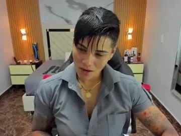 Freechat karolandluna on Chaturbate
